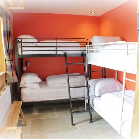 Lumely Fee Bunkhouse Apartahotel Kendal