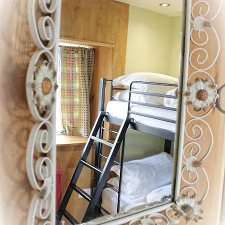 Lumely Fee Bunkhouse 3*
