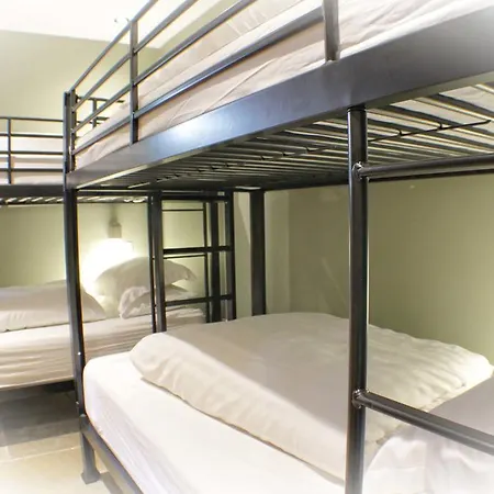 Aparthotel Lumely Fee Bunkhouse 3*