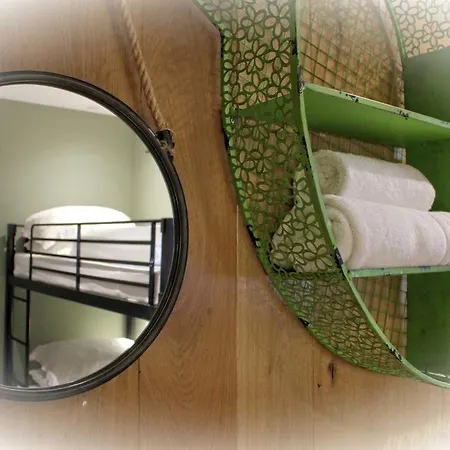 Aparthotel Lumely Fee Bunkhouse Kendal