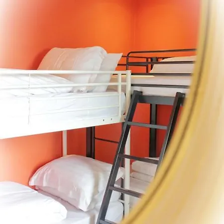 Aparthotel Lumely Fee Bunkhouse 3*